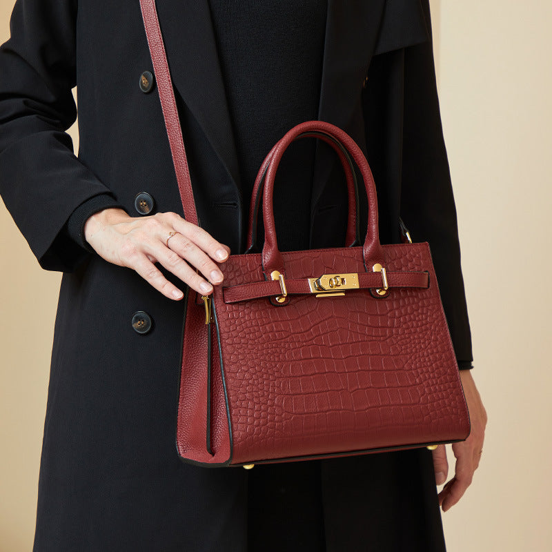 Women's Summer Fashion Large Capacity Genuine Leather Handbags