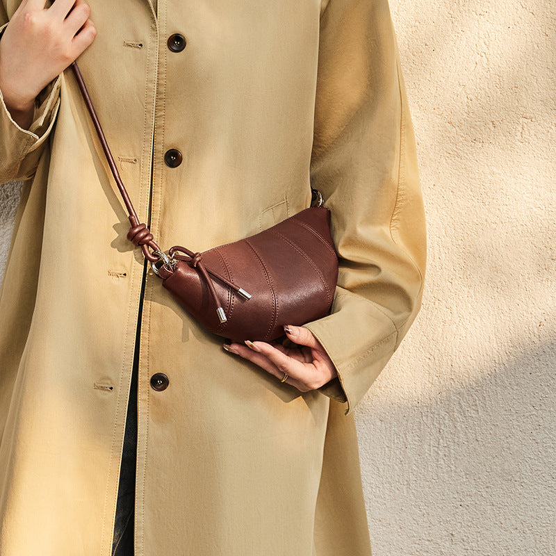 Women's Niche Vegetable Tanned Croissant Fashion Genuine Shoulder Bags