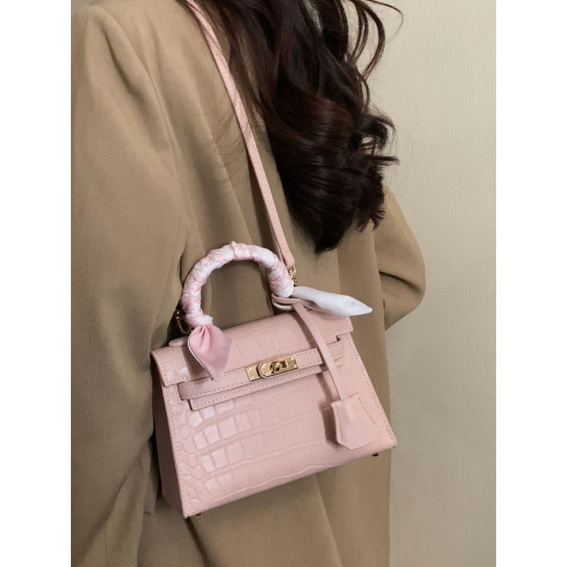 Women's High Texture Light Luxury Gold Kelly Crossbody Bags