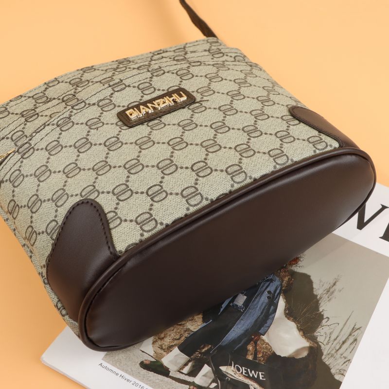 Cool Women's Classic Korean Style Mother Crossbody Bags