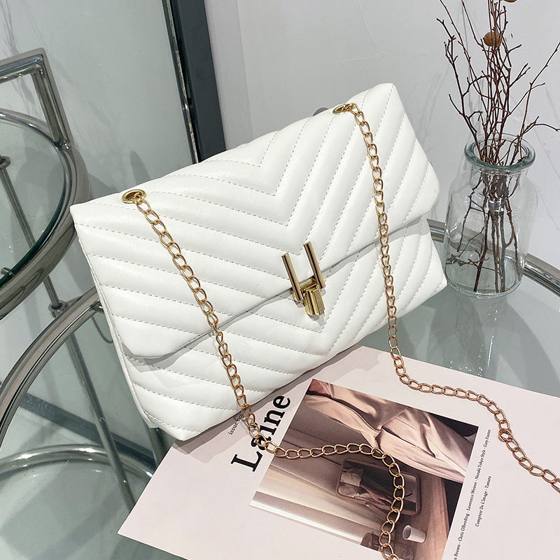 New Women's Embroidered Chain Diamond Pattern Shoulder Bags