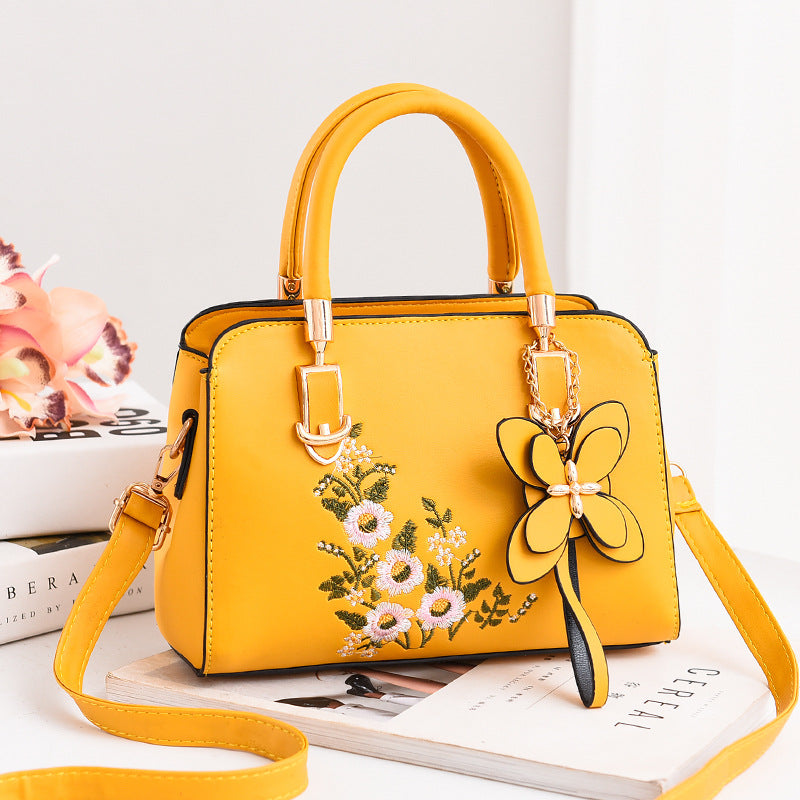 Women's Innovative Elegant Trendy Fashion Embroidery Crossbody Bags