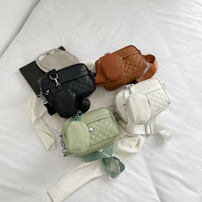 Women's Underarm Simple Texture Embroidery Thread Diamond Shoulder Bags