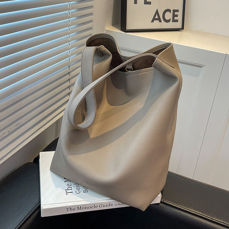 Women's Soft Leather Sense Big Autumn Fashion Commuter Large Shoulder Bags