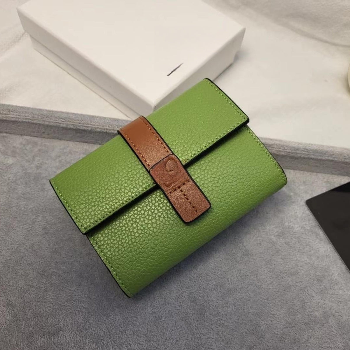 Women's & Men's Leather Short Color Stitching Multiple Slots Large Capacity Contrast Ladies Wallet