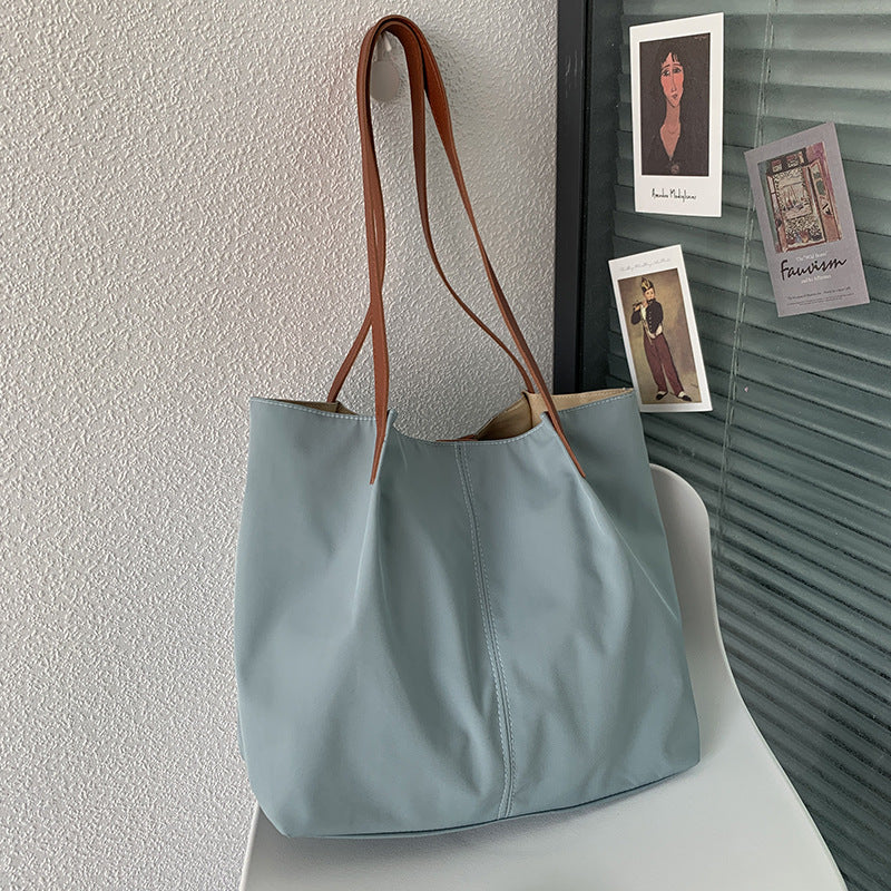 Women's Artistic Fresh Hong Kong Simple Solid Color Shoulder Bags