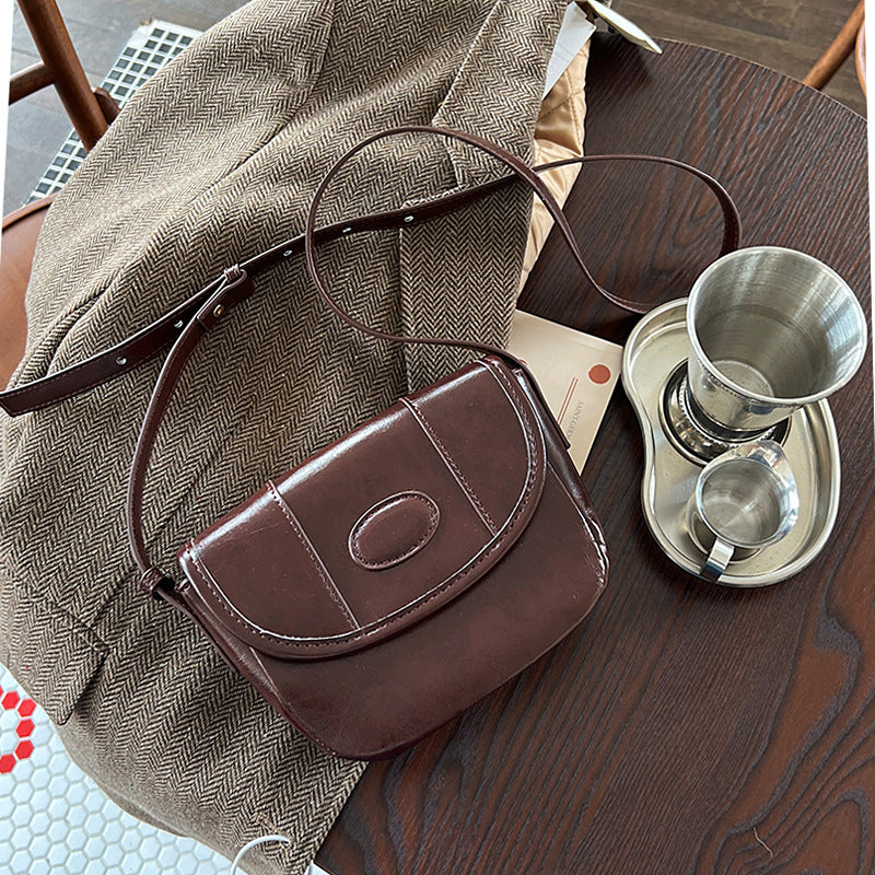 Women's Oil Wax Skin Saddle Niche Texture Fashion Crossbody Bags