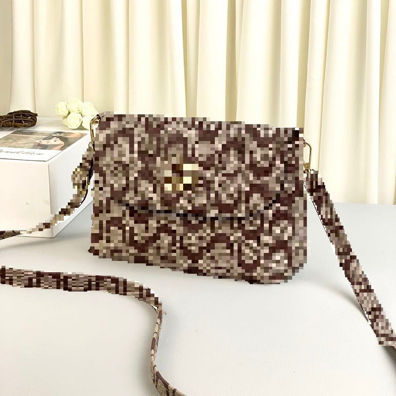 Women's Fox Veil Mom Running Rivers Crossbody Bags