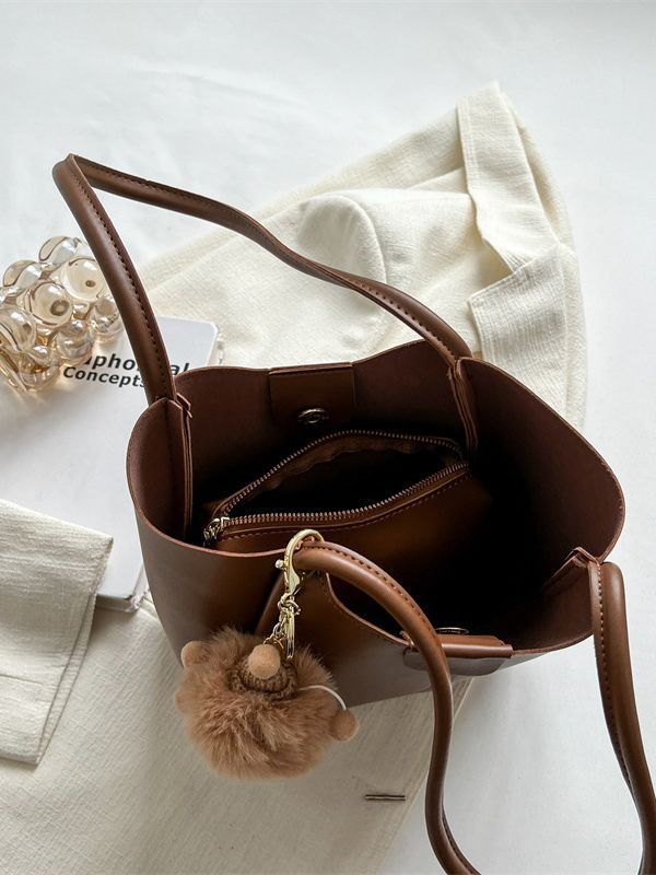 Women's Popular Korean Retro Large Capacity Class Shoulder Bags