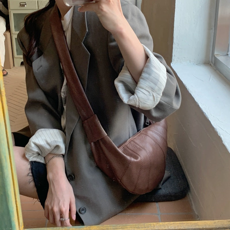 Women's Black Dumpling Croissant Retro High-grade Shoulder Bags