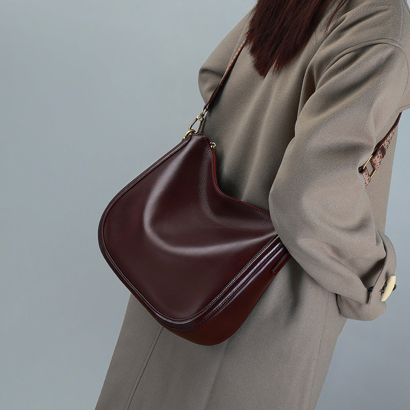 Women's Saddle Genuine Leather Versatile Large Capacity Women's Messenger Bag