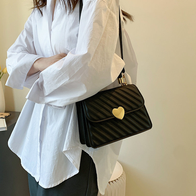 Women's Younger Fashion Fresh Peach Heart Pleated Lovely Shoulder Bags