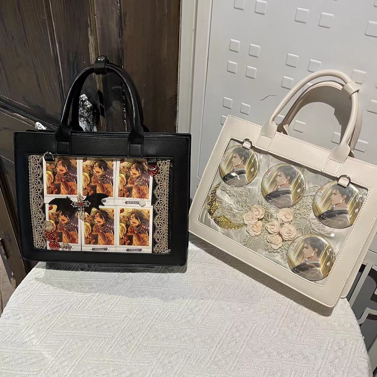 Women's Crocodile Pattern Cartoon Portable Large Capacity Commuter Handbags