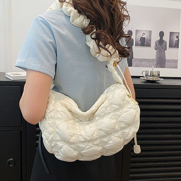 Women's Dumpling Minority Clouds Large Capacity Lightweight Crossbody Bags