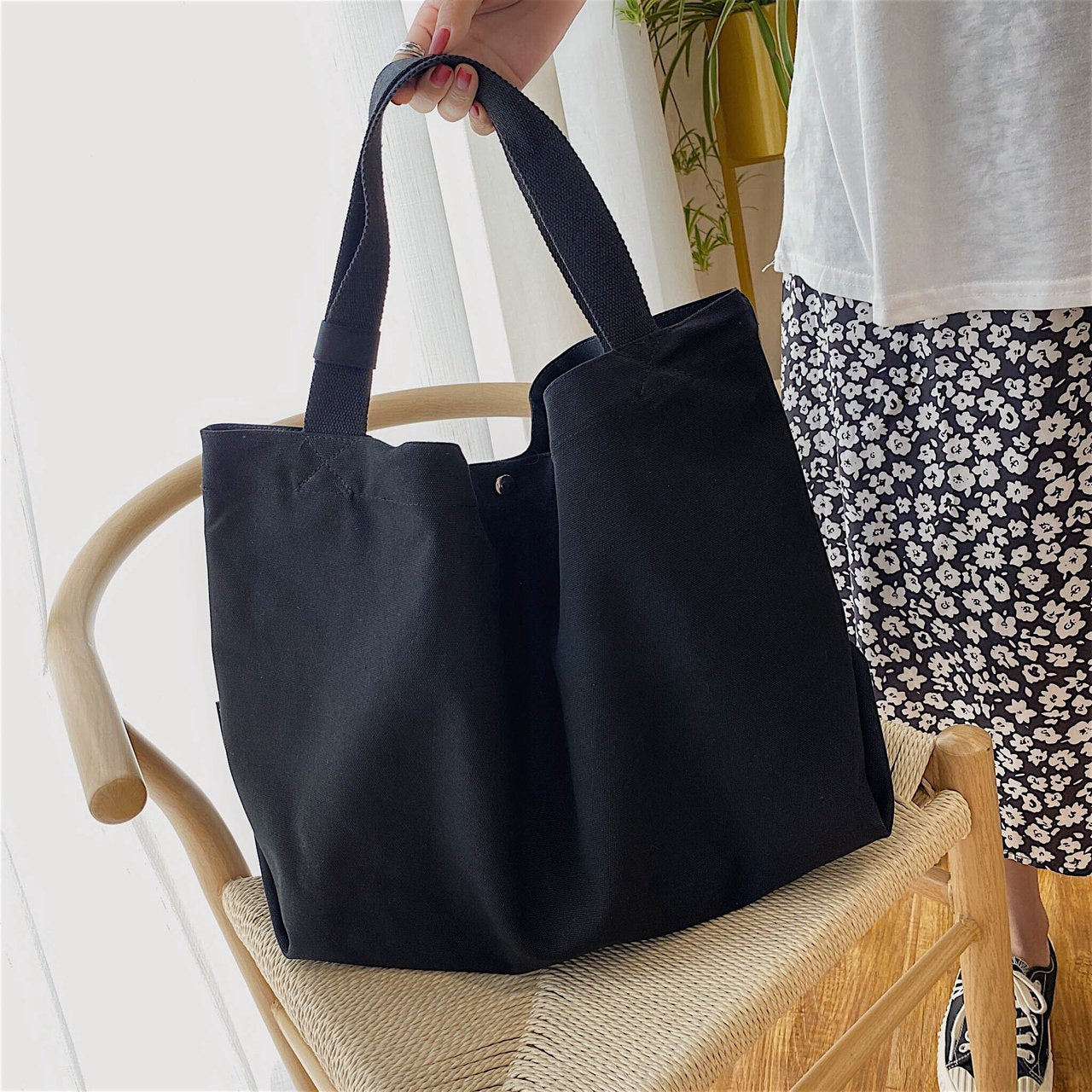 Women's Korean Style Simple Large Capacity Leisure Artistic Shoulder Bags
