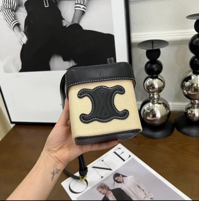 Beautiful Women's Arc Box Fashion Pouch Bags