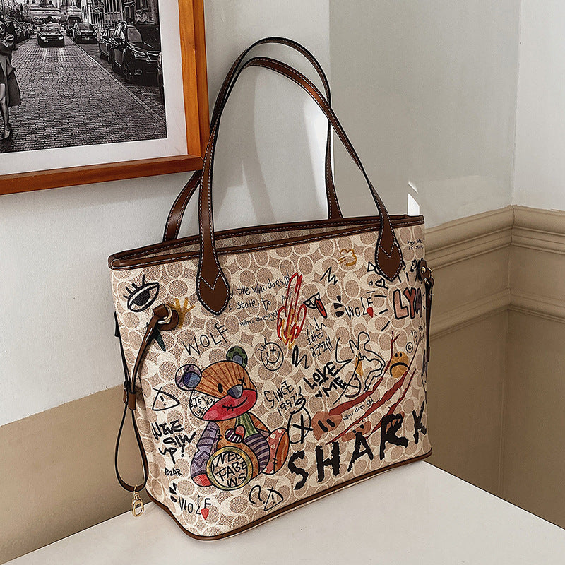 Women's Printed Bear Iti Versatile Large Capacity Shoulder Bags
