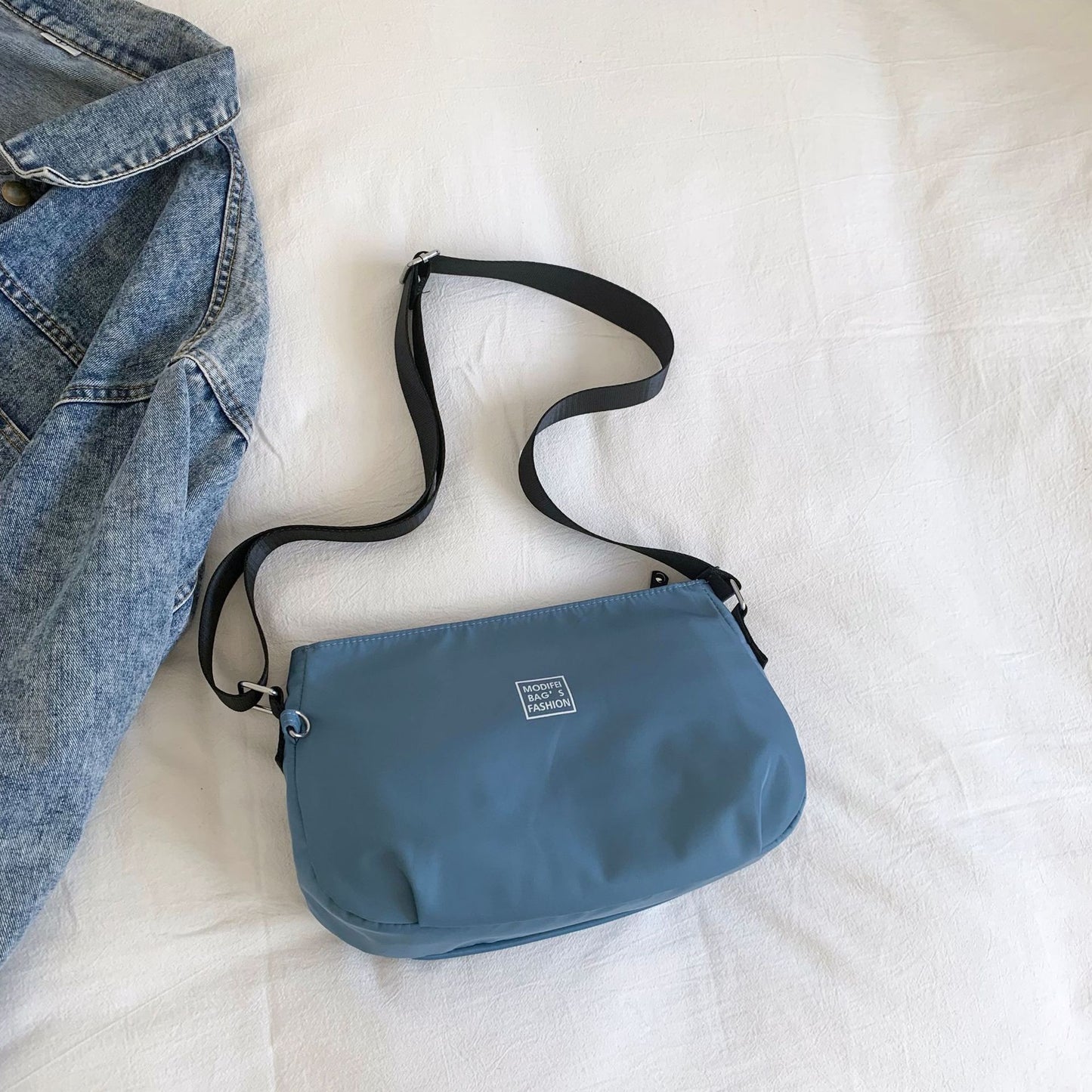 Women's Fashionable Nylon Cloth Simple Trendy Large Crossbody Bags