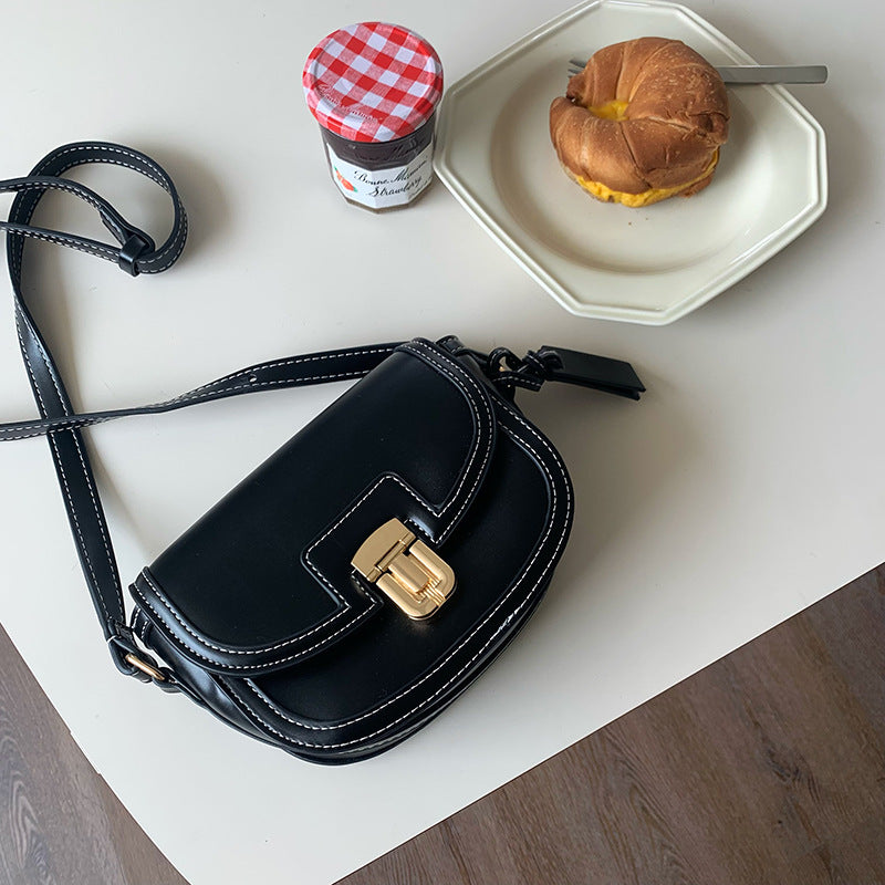 Women's Contrast Color One Saddle Retro Easy Matching Crossbody Bags