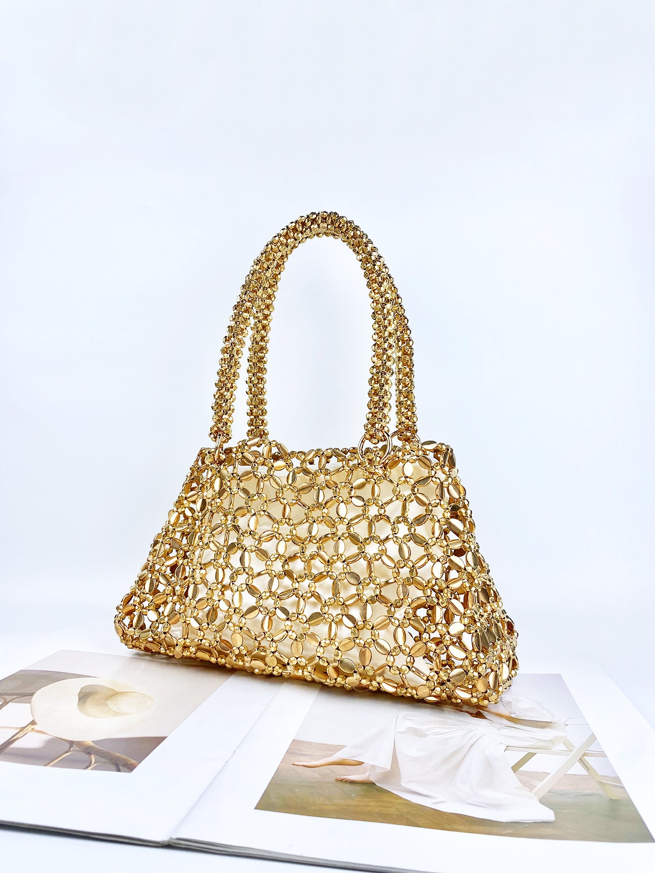 Woven Hollowed Good-looking Ceiling Versatile Shiny Handmade Handbags