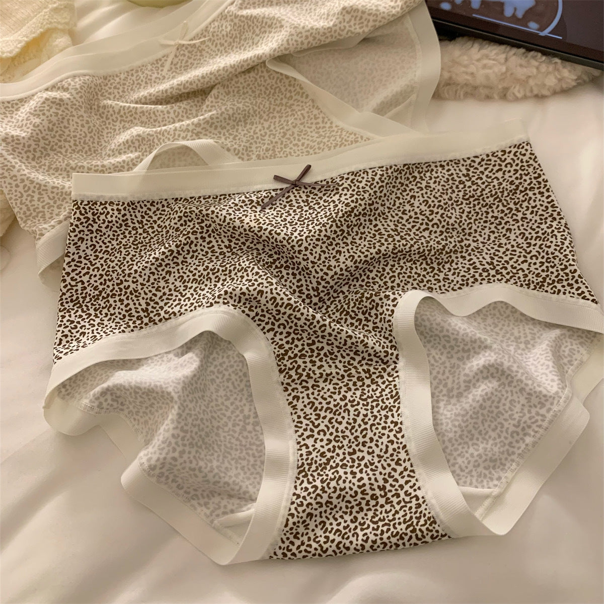 Women's Blocks Modal Underwear Seamless Comfort Breathable Purified Panties
