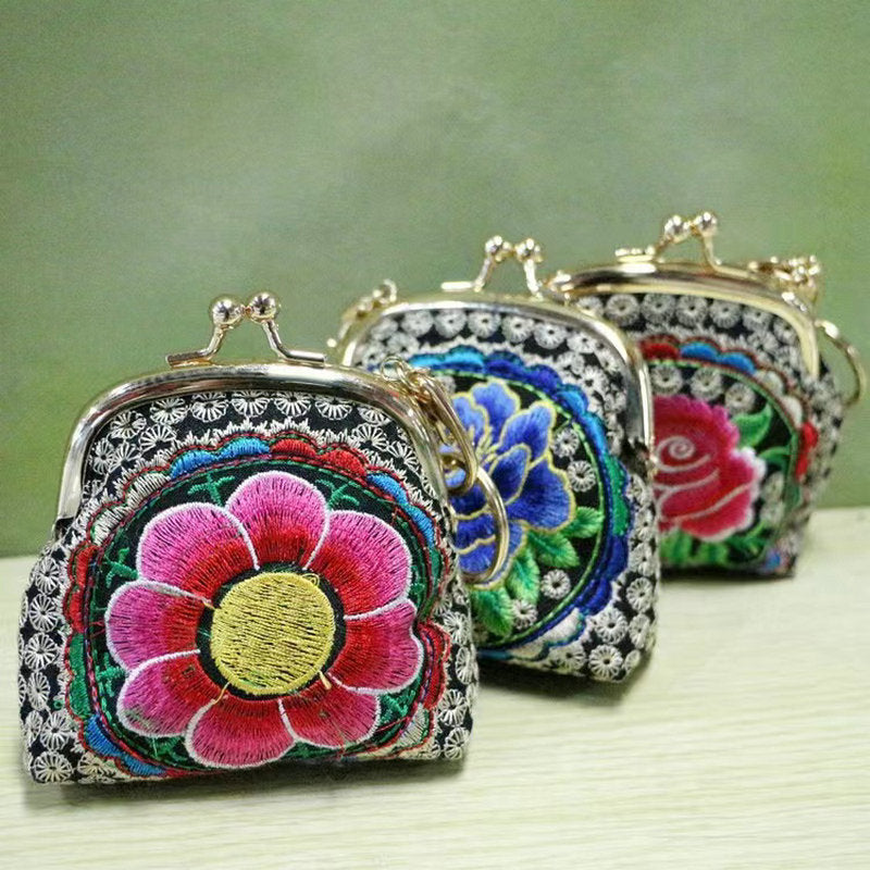 Women's Ethnic Style Cotton Linen Embroidered Flower Vintage Creative Mini Box Makeup Bag