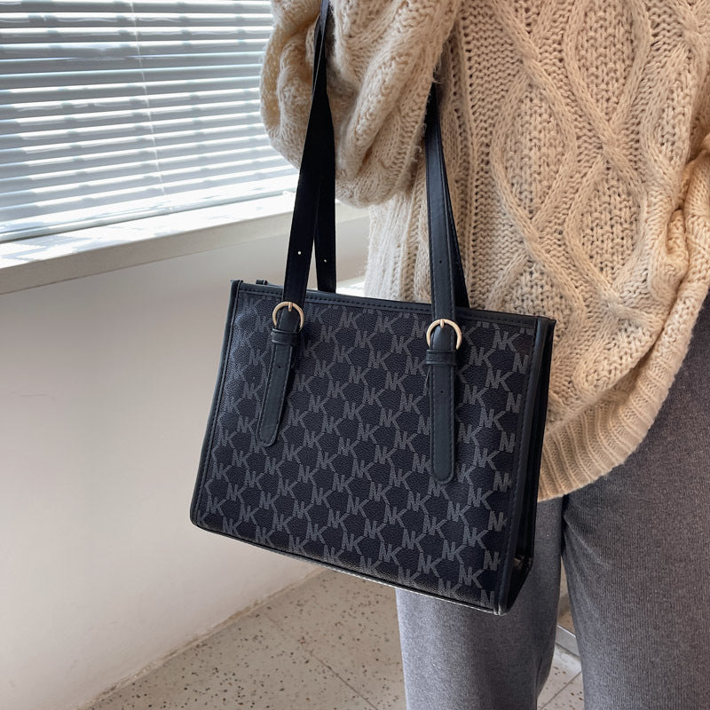 Women's Spring Fashion Large Capacity Commuter Handbags
