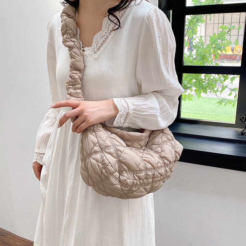 Women's Dumpling Minority Clouds Large Capacity Lightweight Crossbody Bags