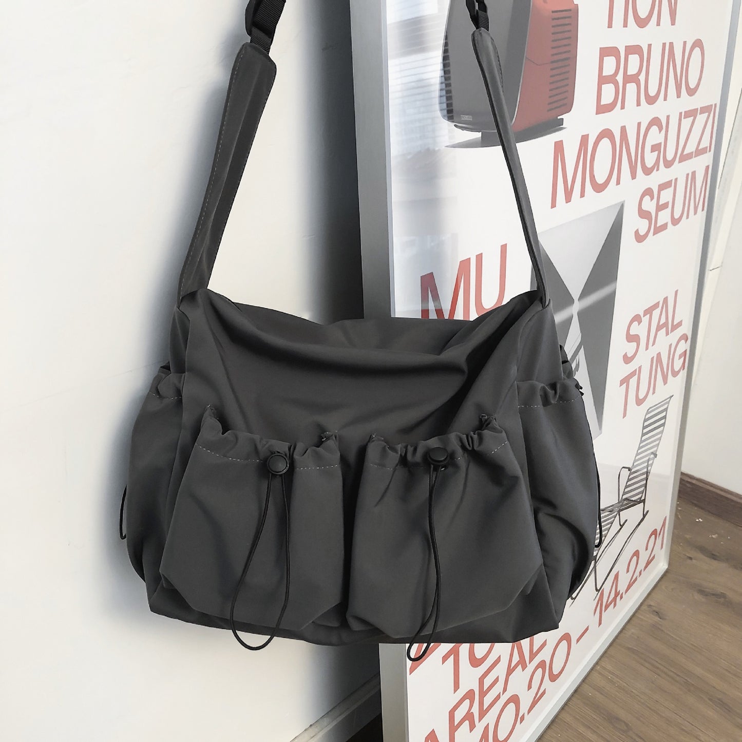 Women's & Men's Artistic Green Style Solid Color Couple Fashion Crossbody Bags