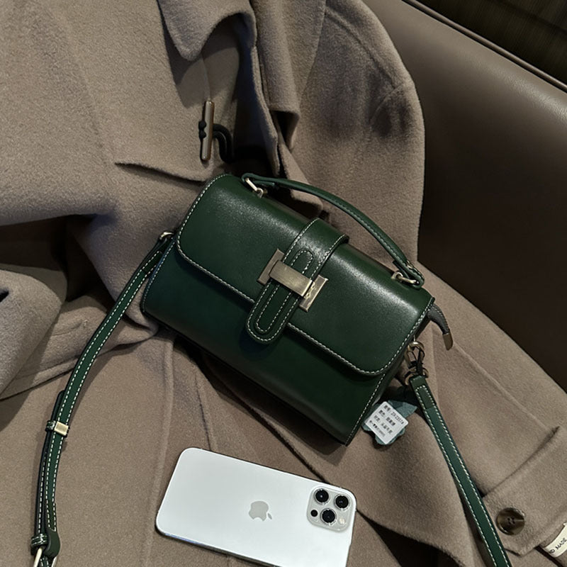 Elegant Women's Underarm Vintage Leather Light Shoulder Bags