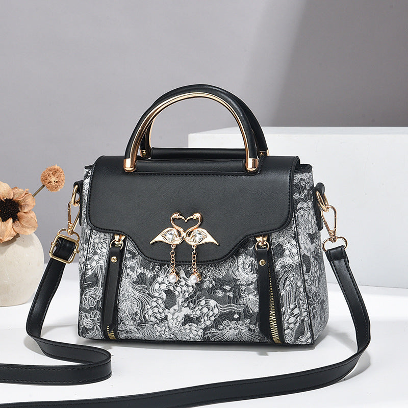 Women's French Style Good-looking Light Luxury Texture Crossbody Bags