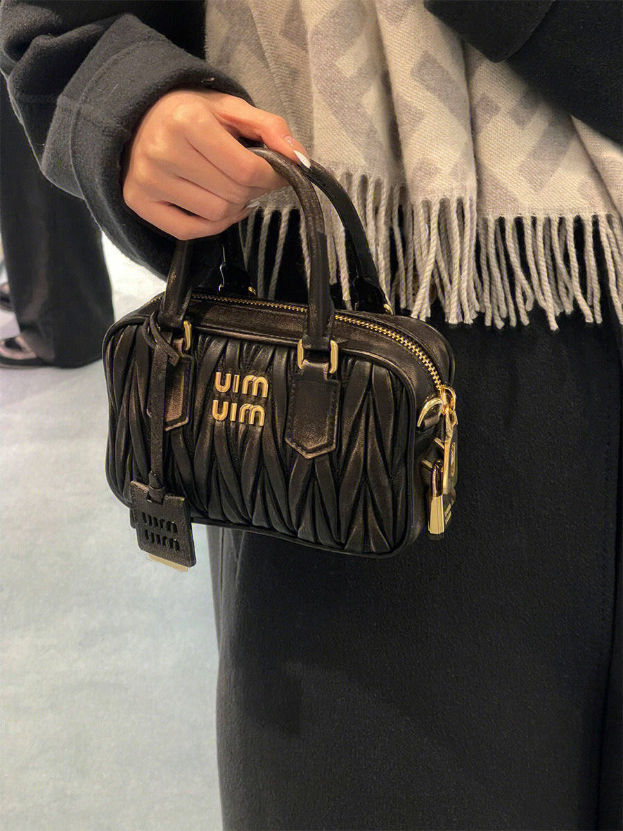 Trendy Women's Design High-grade Pleated Boston Crossbody Bags
