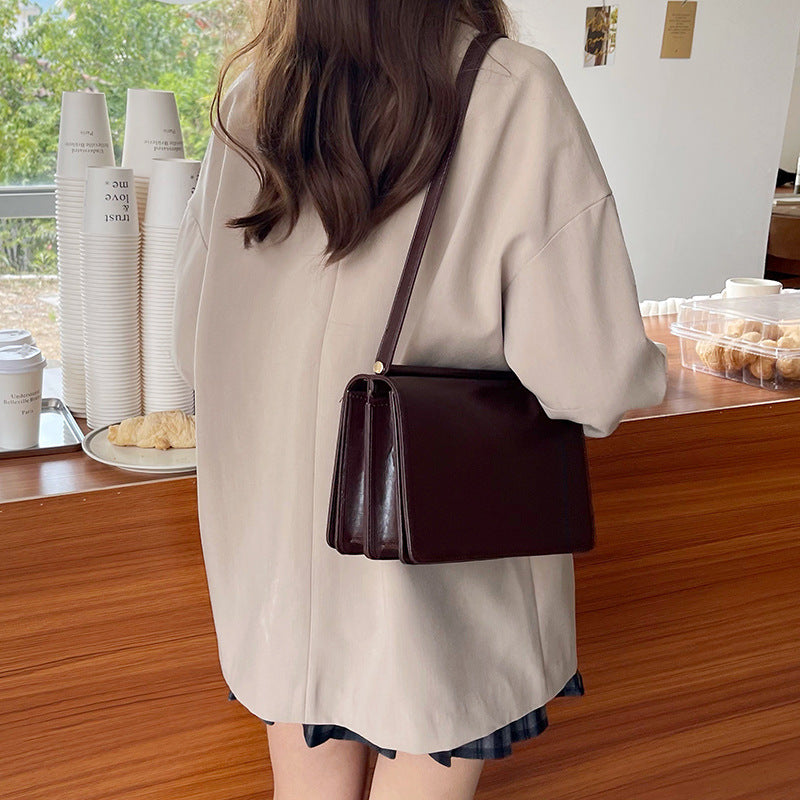 Women's Korean Retro Oil Wax Skin Underarm Niche Temperament Bags