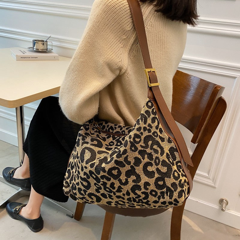 Women's Leopard Print Personality Fashion Large Capacity Crossbody Bags