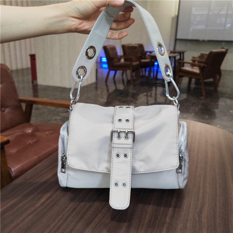 Beautiful Graceful Niche Personality Design Retro Shoulder Bags