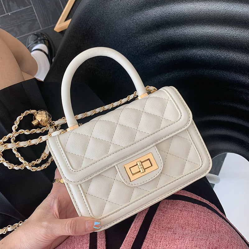 Women's Fashionable Classic Style Rhombus Chain Handbags