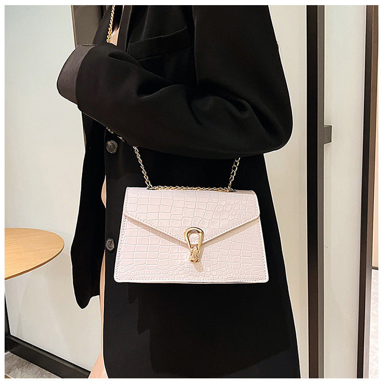 Women's Red Crocodile Pattern Chain Springtide Flow Crossbody Bags
