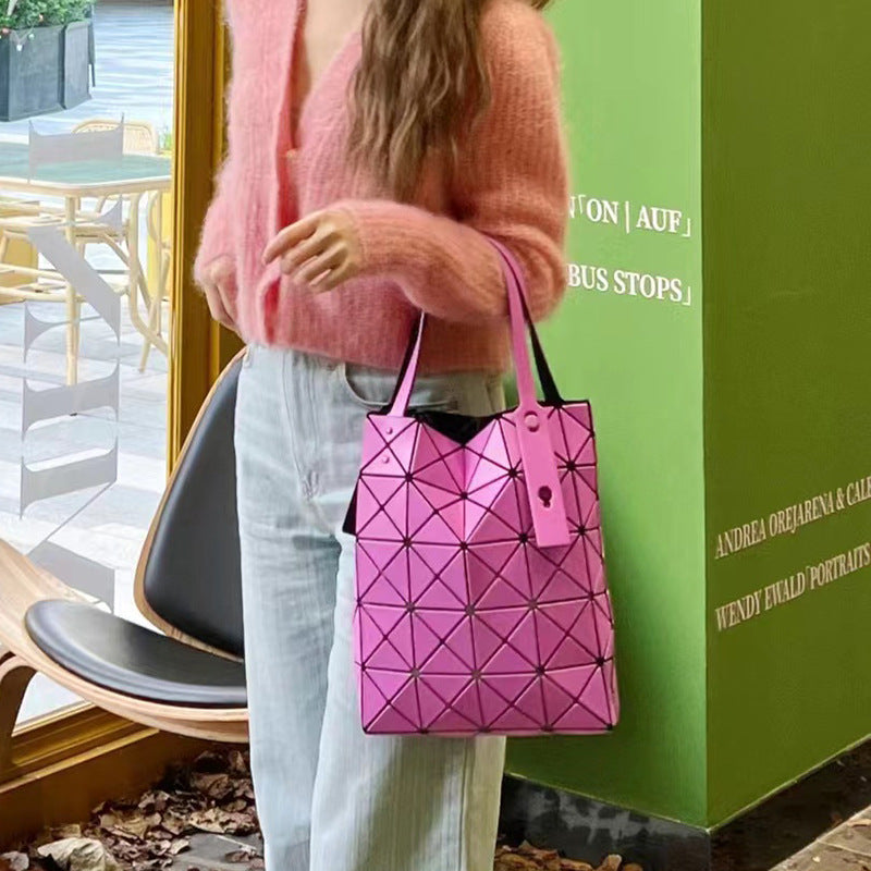 Charming Limited Same Nail Box Geometric Handbags