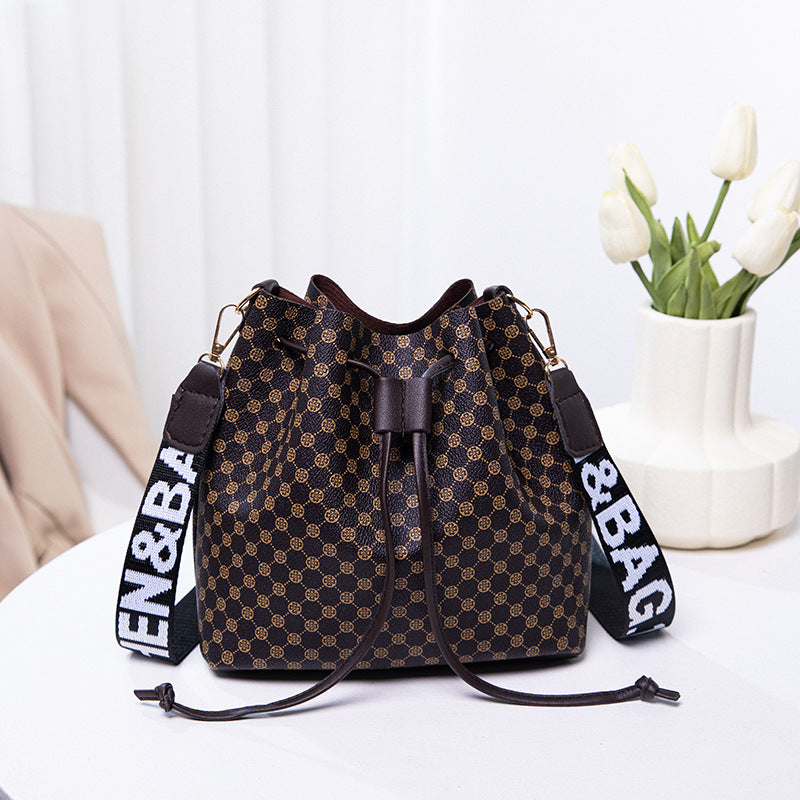 Women's High-grade Large Capacity Fashion Wide Strap Crossbody Bags