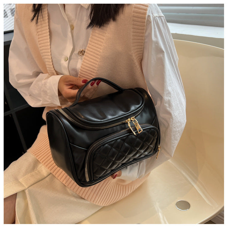 Women's Portable Large Capacity Wash Waterproof Cosmetics Makeup Bag