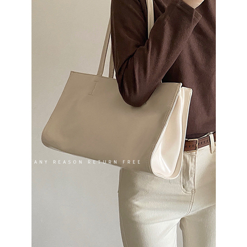 Women's Early Autumn Large Capacity Class Trendy Leisure Shoulder Bags