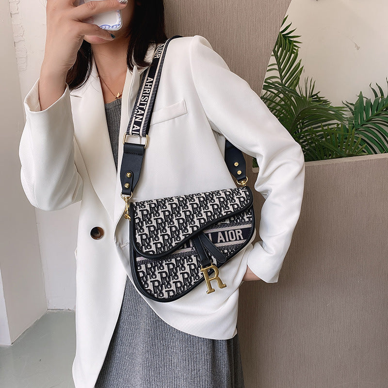 Women's Cloth Wide Strap Novel Design Fashionable Crossbody Bags