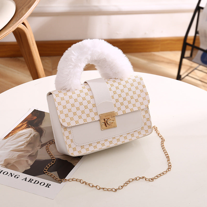 Stylish Attractive Plush Fashion Chain Printed Women's Messenger Bag