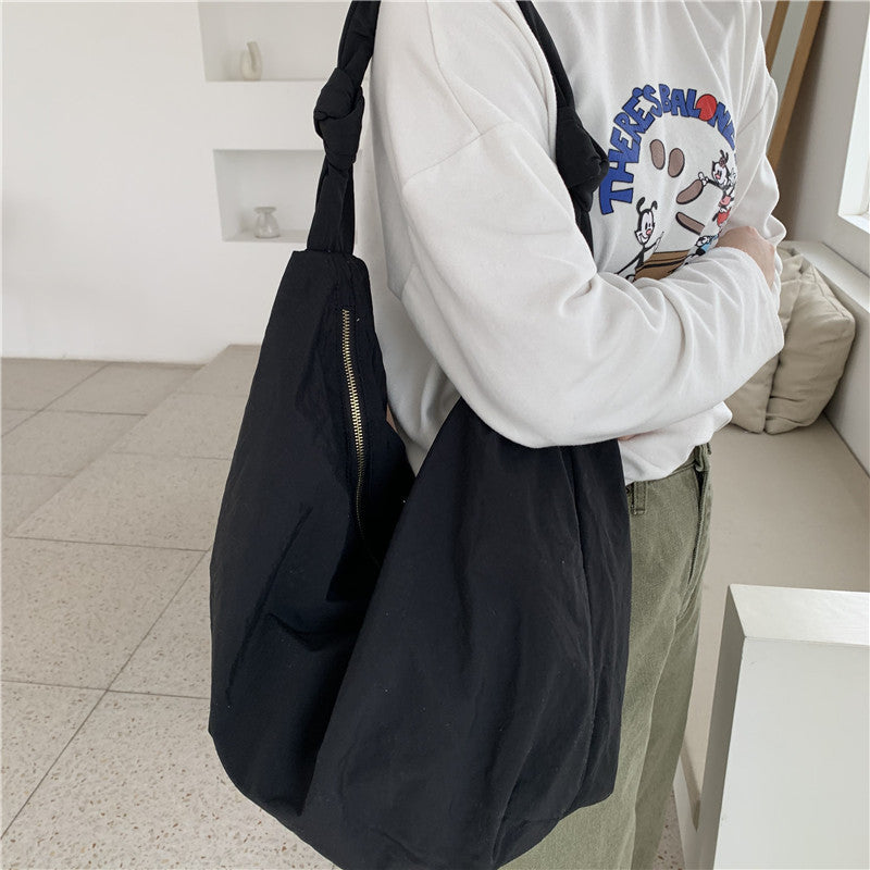 Women's Nylon Large Capacity Dumpling Simple Retro Shoulder Bags