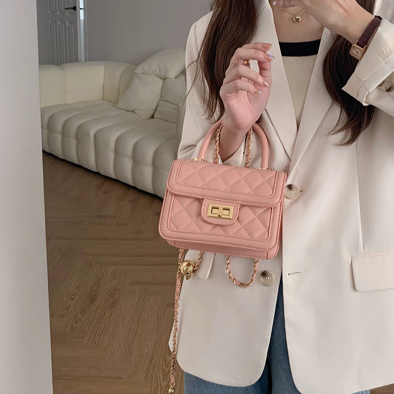 Women's Fashionable Classic Style Rhombus Chain Handbags