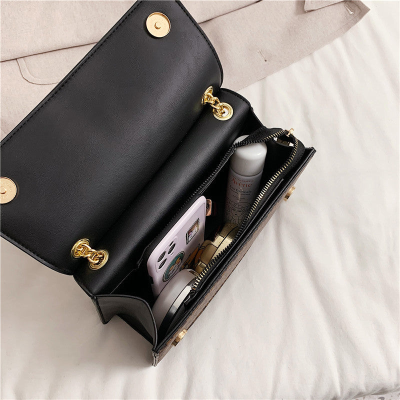 Women's Chain Contrast Color Fashion Texture Large Shoulder Bags