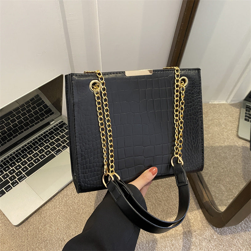 Versatile Fashion Commuter Chain Textured Large Small Square Bags