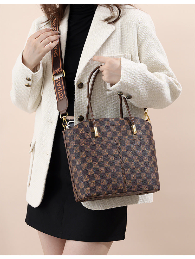 Attractive Glamorous Fashion Large Capacity Textured Crossbody Bags