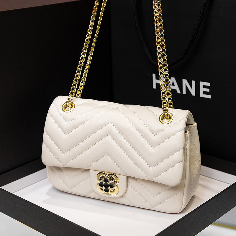 Women's Diamond Pattern Chain Korean Summer Underarm Women's Messenger Bag
