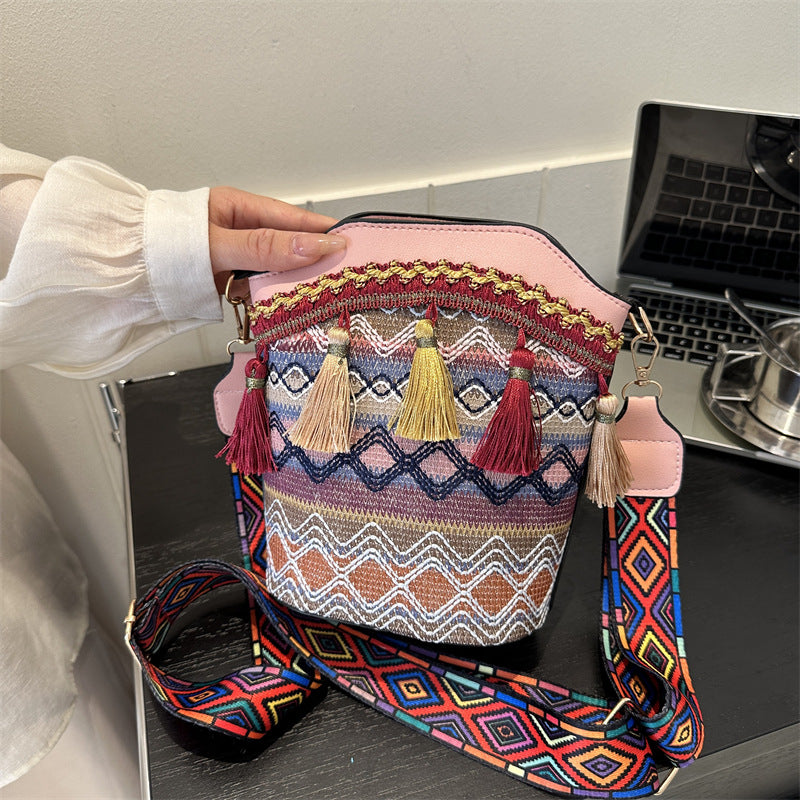 Women's Fashion Korean Ethnic Style Embroidered Shoulder Bags
